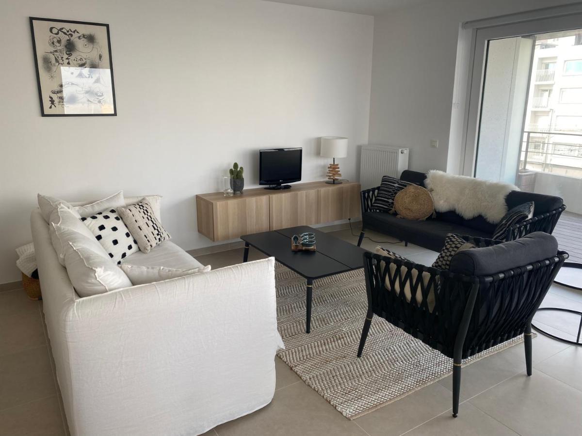 Lichtrijk 2-Slaapkamerappartement Met Zeezicht En Gratis Parking Остенде Екстер'єр фото