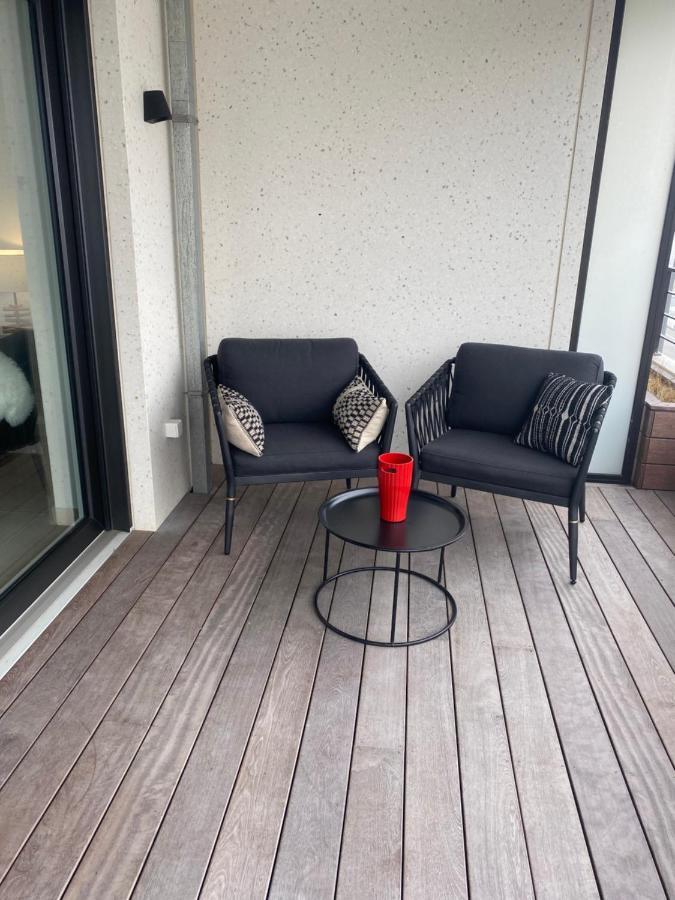 Lichtrijk 2-Slaapkamerappartement Met Zeezicht En Gratis Parking Остенде Екстер'єр фото