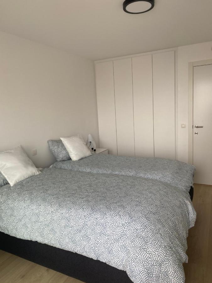 Lichtrijk 2-Slaapkamerappartement Met Zeezicht En Gratis Parking Остенде Екстер'єр фото