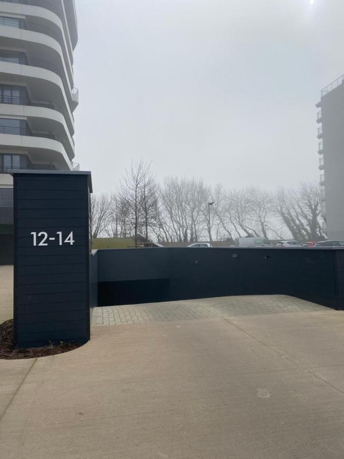 Lichtrijk 2-Slaapkamerappartement Met Zeezicht En Gratis Parking Остенде Екстер'єр фото